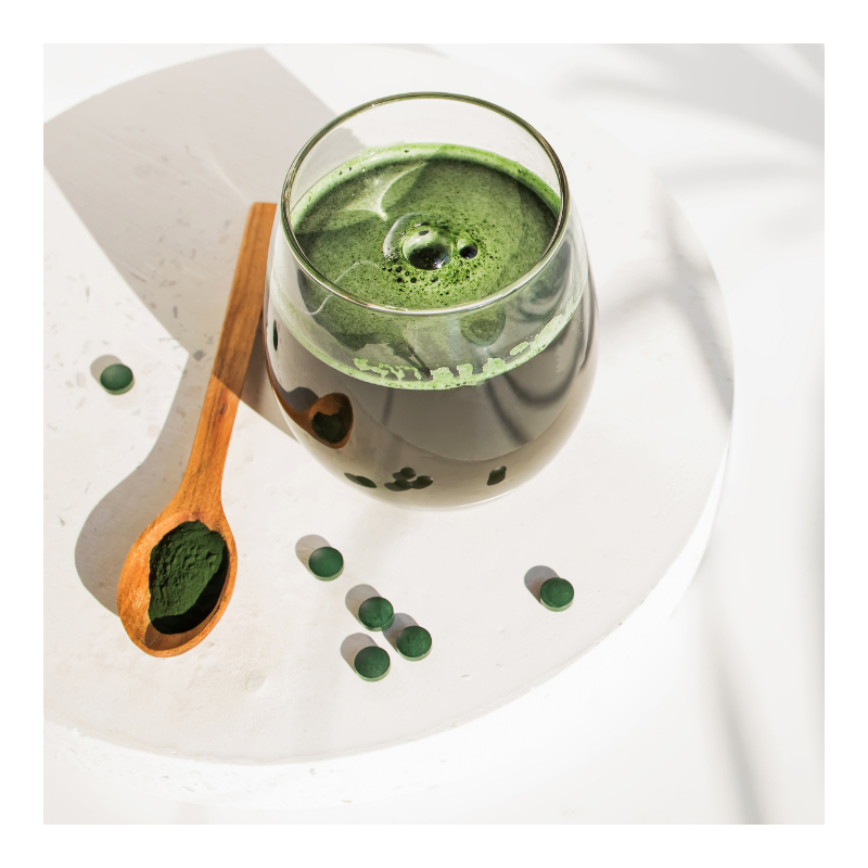 Chlorella 100% proszek 100 g naturalny suplement wspierający oczyszczanie